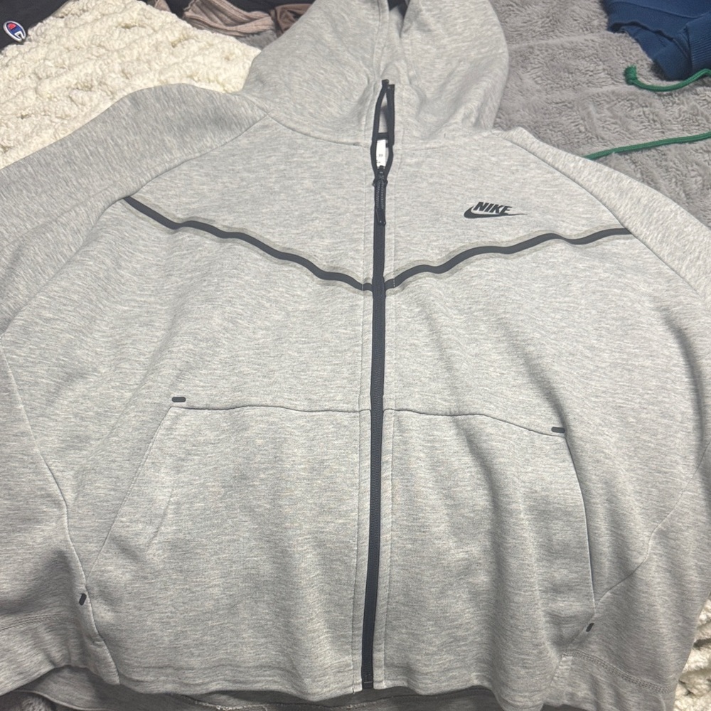 Nike Heather Gray Full-Zip Tech Hoodie